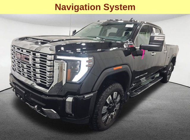 Used 2024 GMC Sierra 2500 Denali w/ Denali Reserve Package AWD/4WD image 4