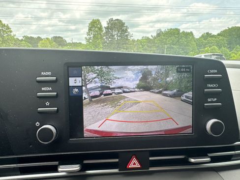 Certified 2025 Hyundai Elantra Sport FWD image 29