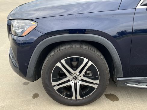 Used 2021 Mercedes-Benz GLS 450 4MATIC image 13