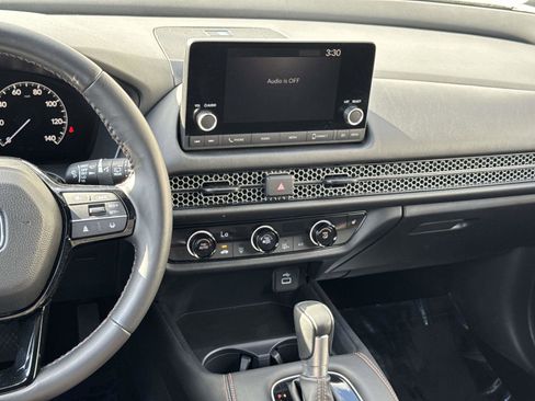 Used 2025 Honda HR-V Sport image 3