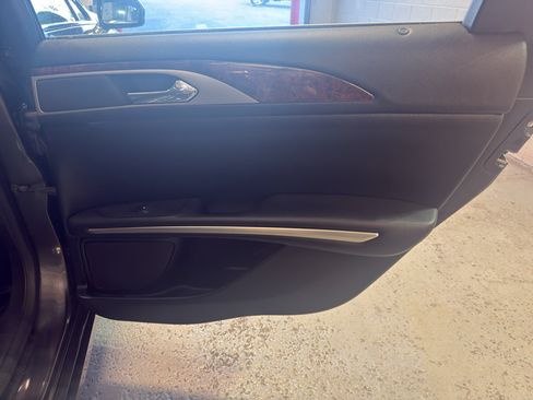 Used 2015 Lincoln MKZ w/ Equipment Group 102A Reserve FWD image 27