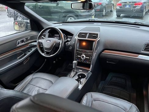 Used 2017 Ford Explorer Limited w/ Equipment Group 301A image 29