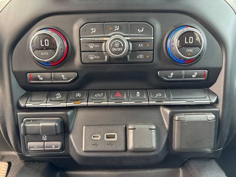Used 2019 Chevrolet Silverado 1500 LT Trail Boss AWD/4WD image 17