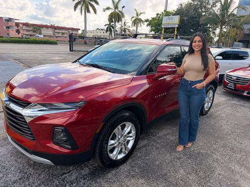 Used 2020 Chevrolet Blazer LT FWD image 1