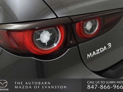 Used 2025 MAZDA MAZDA3 s image 32