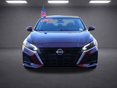 Used 2023 Nissan Altima 2.5 SV image 9