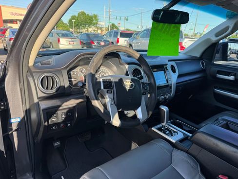 Used 2014 Toyota Tundra SR5 image 6