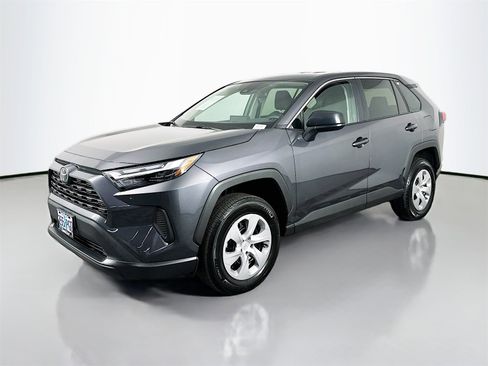 Certified 2023 Toyota RAV4 LE image 3