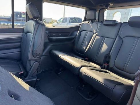 New 2026 Jeep Grand Wagoneer Limited AWD/4WD image 34