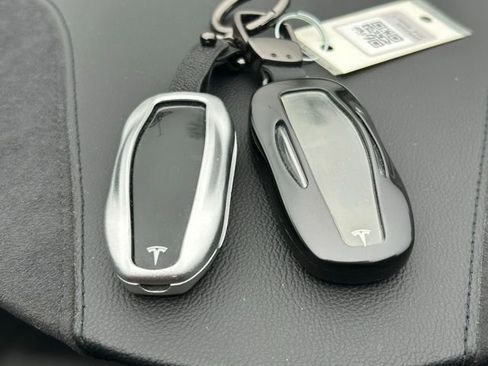 Used 2014 Tesla Model S P85D image 15