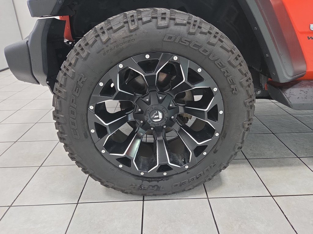 Used 2018 Jeep Wrangler Unlimited Sport S AWD/4WD image 32