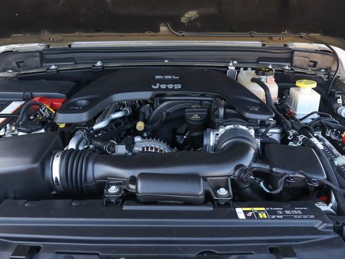 Used 2020 Jeep Gladiator Rubicon image 24