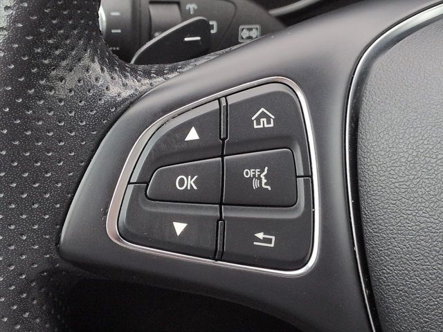 Used 2019 Mercedes-Benz GLC 300 image 25