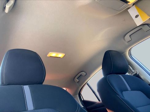 Used 2021 Nissan Sentra SV FWD image 14
