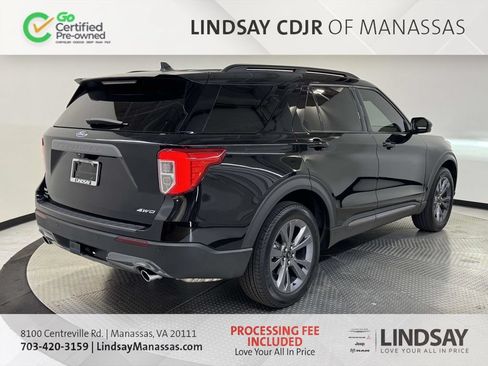 Used 2023 Ford Explorer XLT w/ Equipment Group 202A AWD/4WD image 8