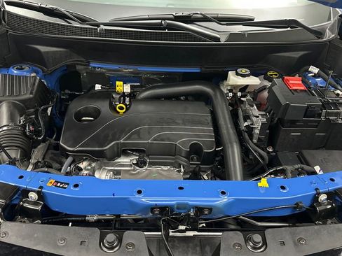 Used 2025 Chevrolet Equinox ACTIV w/ Safety and Technology Package image 11