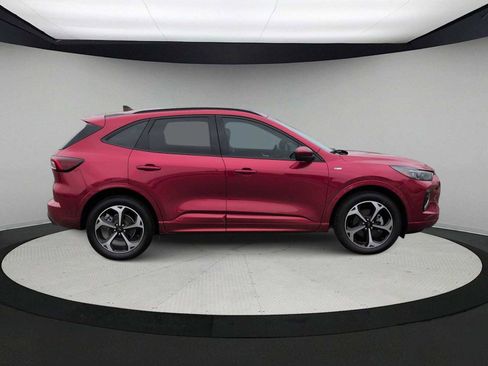 Used 2023 Ford Escape ST-Line Elite w/ Premium Technology Package image 9