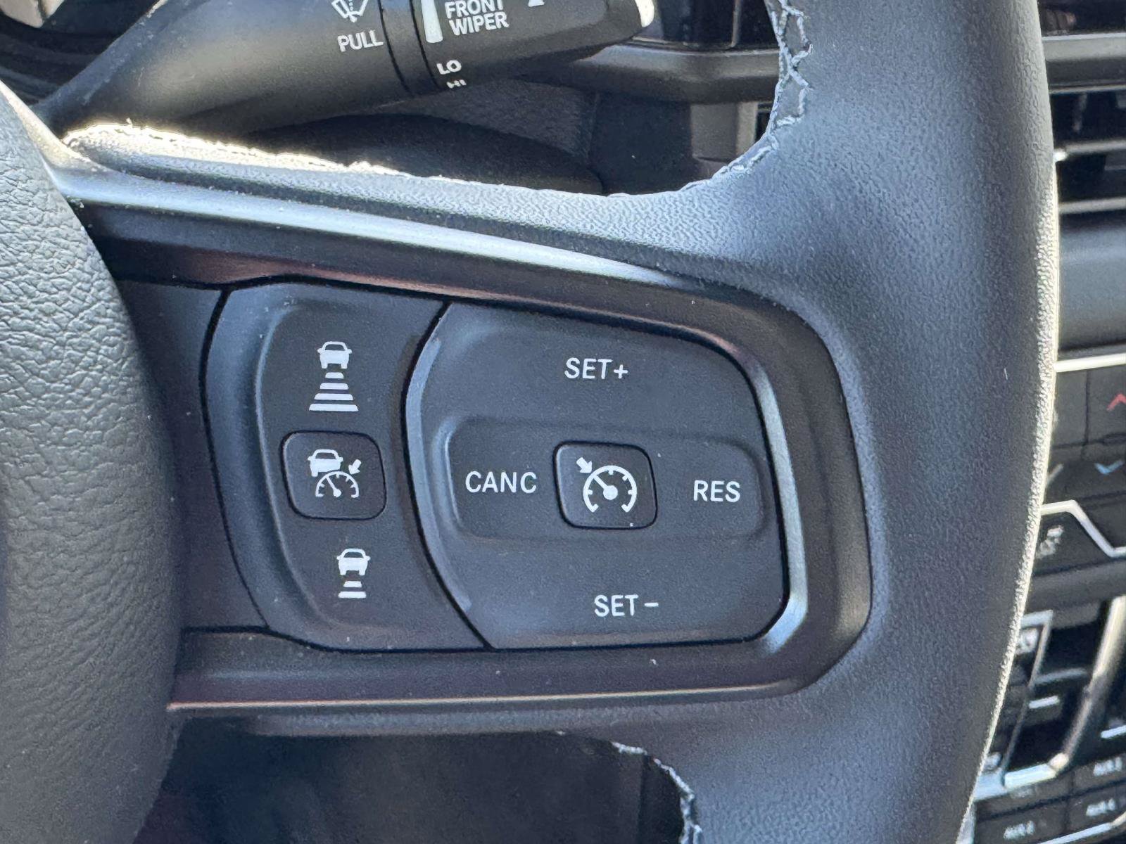 Used 2025 Jeep Gladiator Rubicon AWD/4WD image 22