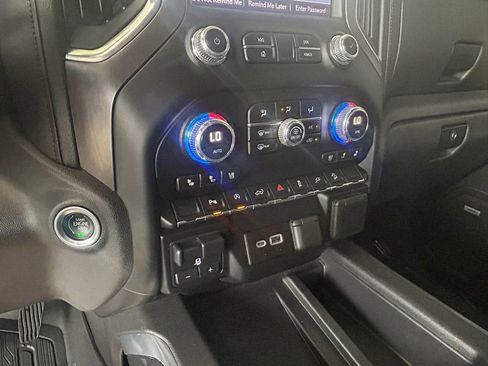 Used 2019 GMC Sierra 1500 AT4 w/ AT4 Premium Package image 39