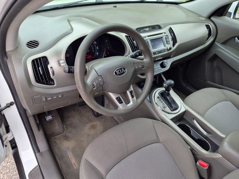 Used 2015 Kia Sportage LX FWD image 16