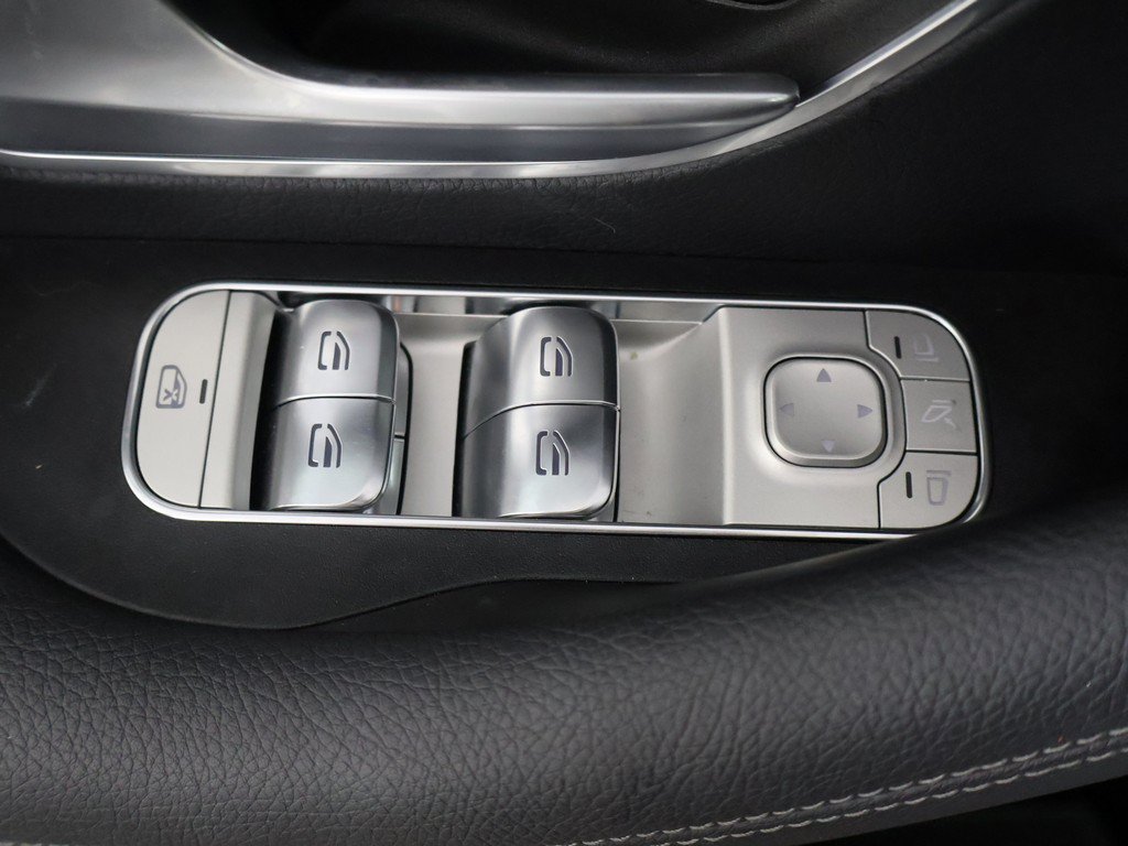 Used 2025 Mercedes-Benz GLS 450 4MATIC w/ AMG Line Exterior image 44