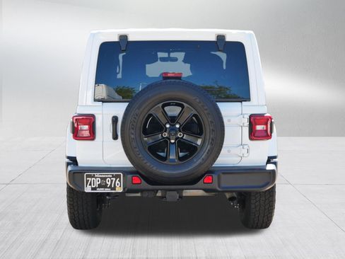 Used 2020 Jeep Wrangler Unlimited Sahara AWD/4WD image 6