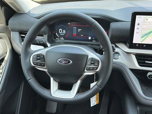New 2026 Ford Explorer Active image 23