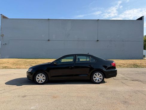 Used 2014 Volkswagen Jetta SE FWD image 4