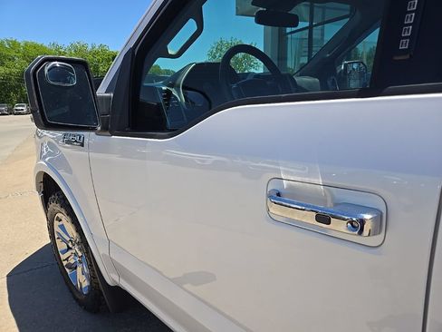 Used 2019 Ford F150 Lariat w/ Equipment Group 502A Luxury AWD/4WD image 59