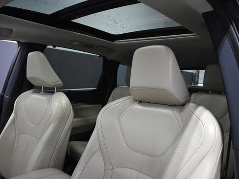 Used 2023 INFINITI QX60 Luxe image 16
