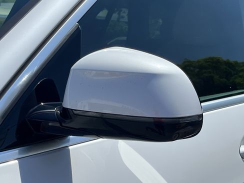 Used 2023 BMW X5 xDrive40i w/ Parking Assistance Package image 34