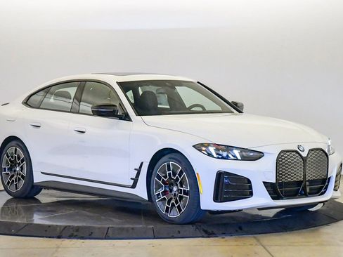 New 2026 BMW i4 eDrive40 w/ M Sport Package image 6