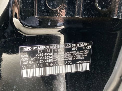 New 2024 Mercedes-Benz GLB 250 4MATIC image 29