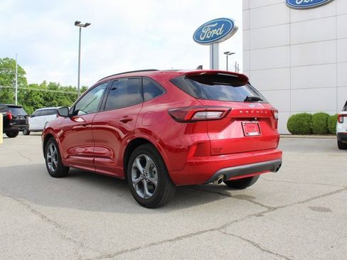 Used 2023 Ford Escape ST-Line w/ Cold Weather Package FWD image 3