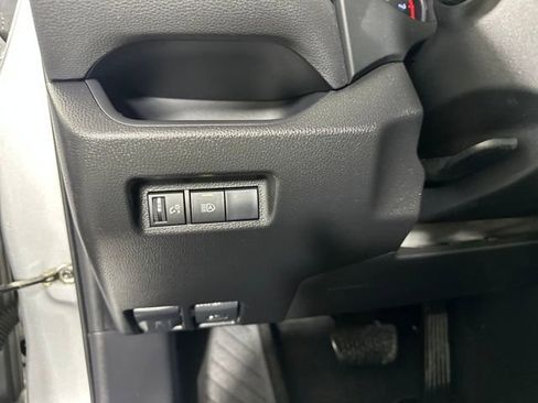 Used 2019 Toyota RAV4 LE image 20