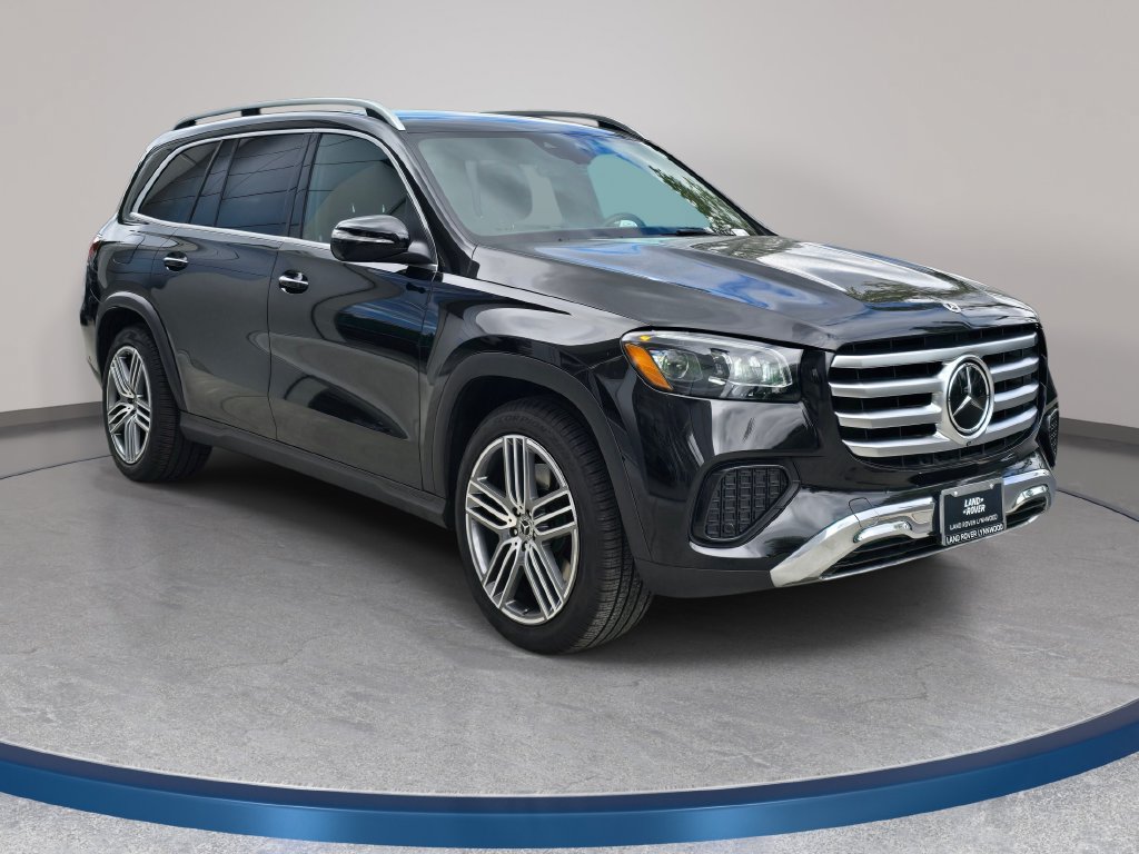 Used 2025 Mercedes-Benz GLS 450 4MATIC image 4