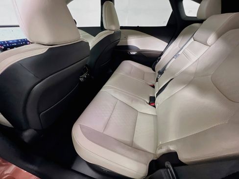 Used 2024 Lexus RX 350 FWD w/ Convenience Package image 29