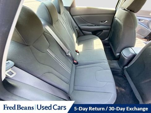 Used 2023 Hyundai Elantra SEL w/ Convenience Package FWD image 28