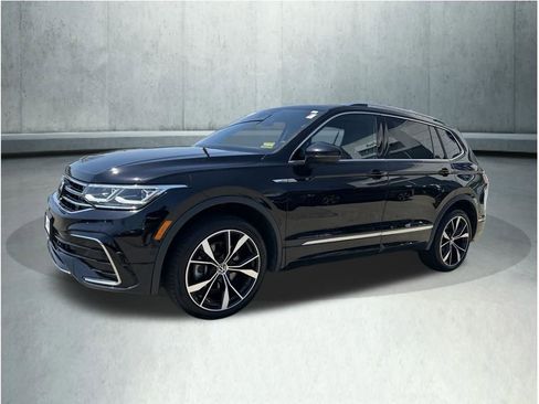 Used 2023 Volkswagen Tiguan SEL R-Line AWD/4WD image 1