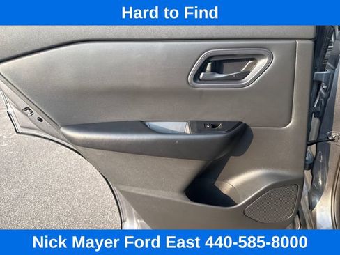 Used 2024 Nissan Rogue S FWD image 14