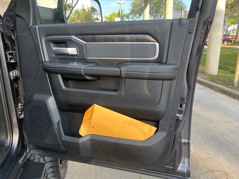 New 2022 RAM 2500 Big Horn w/ Level C Equiment Group image 25