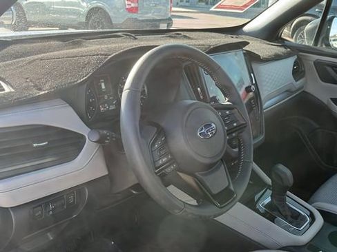 Used 2025 Subaru Forester Premium w/ Convenience Package #2 AWD/4WD image 17