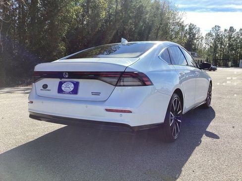 Used 2025 Honda Accord Touring image 5