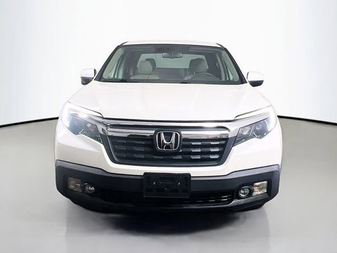 Used 2017 Honda Ridgeline RTL-T image 2