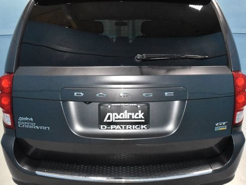 Used 2017 Dodge Grand Caravan GT FWD image 27