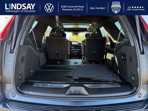 Used 2021 Cadillac Escalade Sport Platinum w/ LPO, ONYX Package image 11