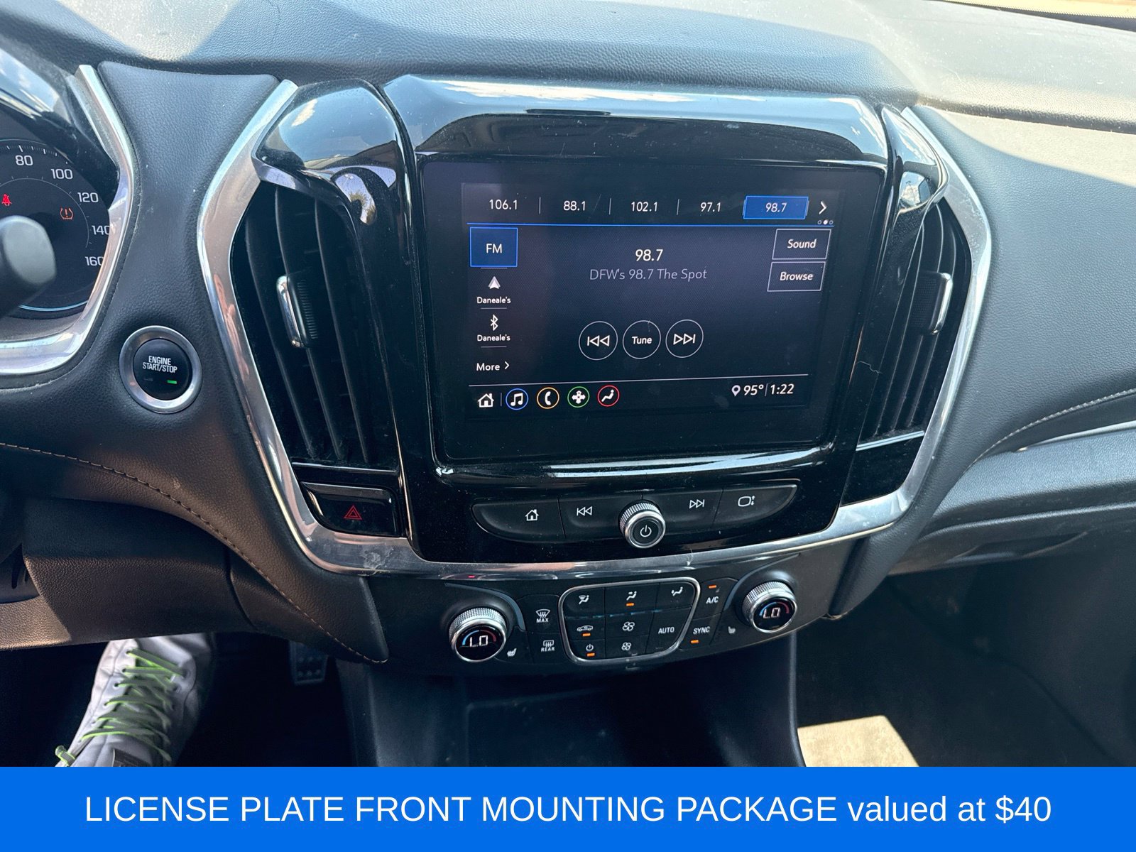 Used 2020 Chevrolet Traverse LT FWD image 4