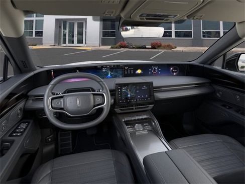 New 2026 Lincoln Nautilus Reserve w/ Jet Appearance Package image 9