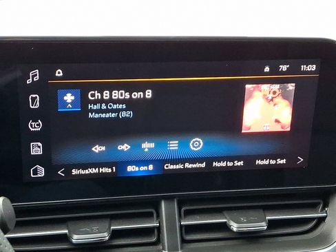 Used 2024 Chevrolet Trax RS w/ Driver Confidence Package FWD image 17