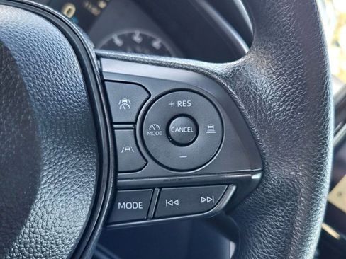 Used 2025 Toyota Corolla LE image 41